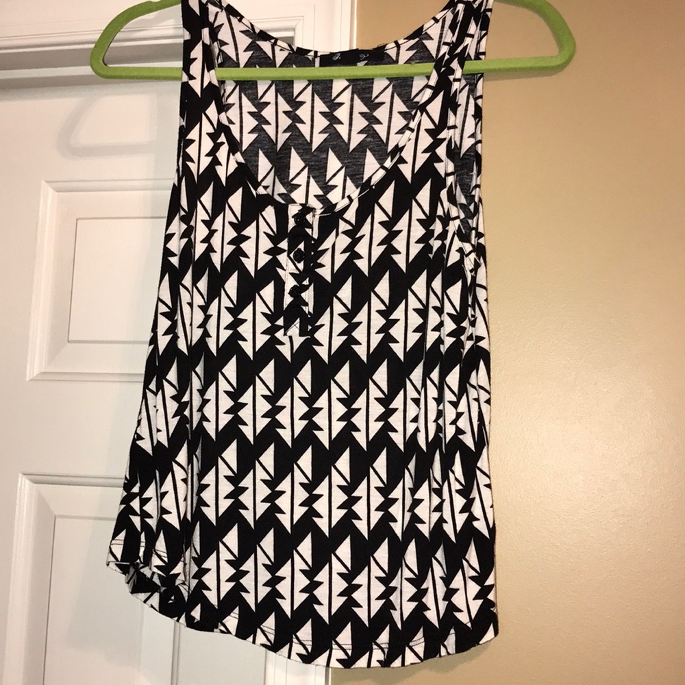 Black and white Aztec top